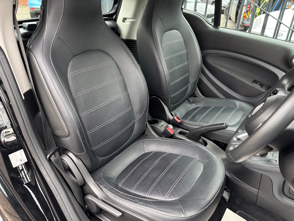 Used smart fortwo 2015 for sale - 76459368: Photo 25