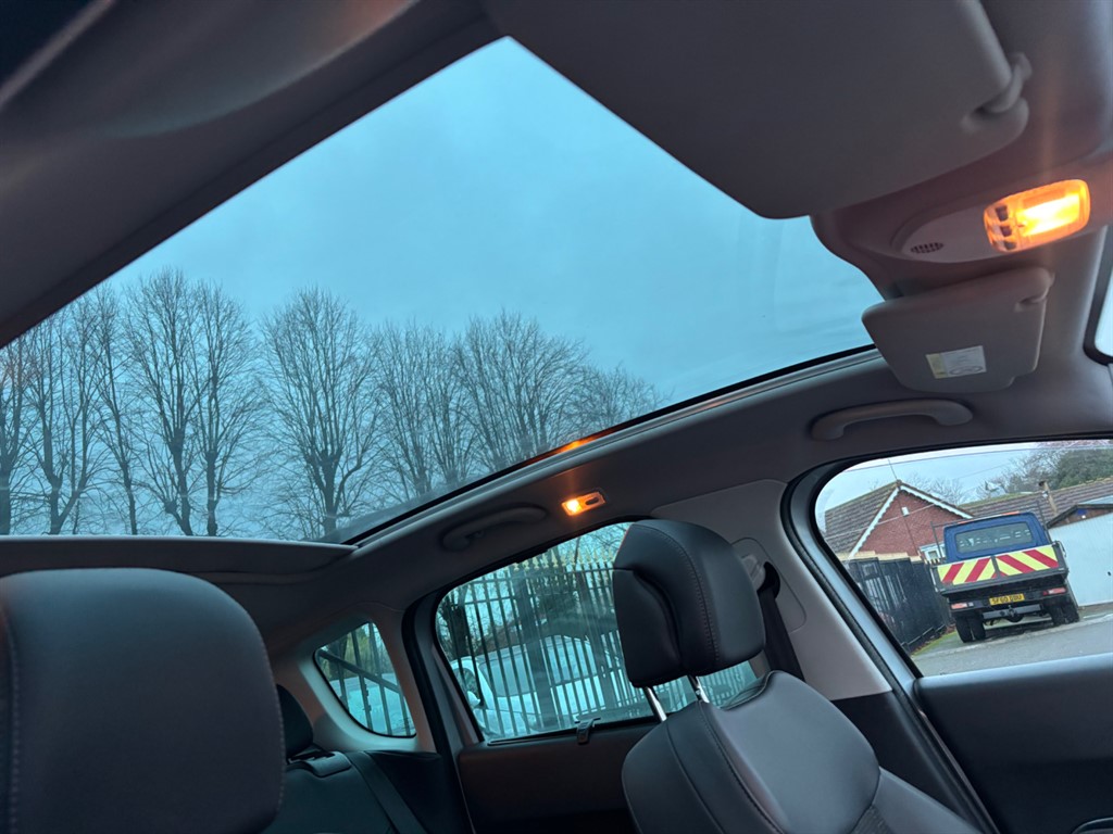 Used Peugeot 3008 2014 for sale - 76589976: Photo 14