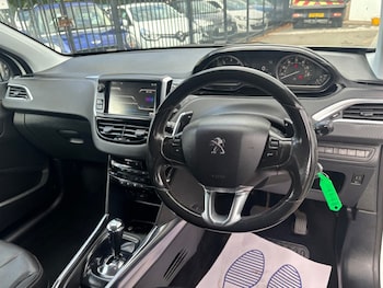 Used Peugeot 2008 2014 for sale - 75369739: Photo