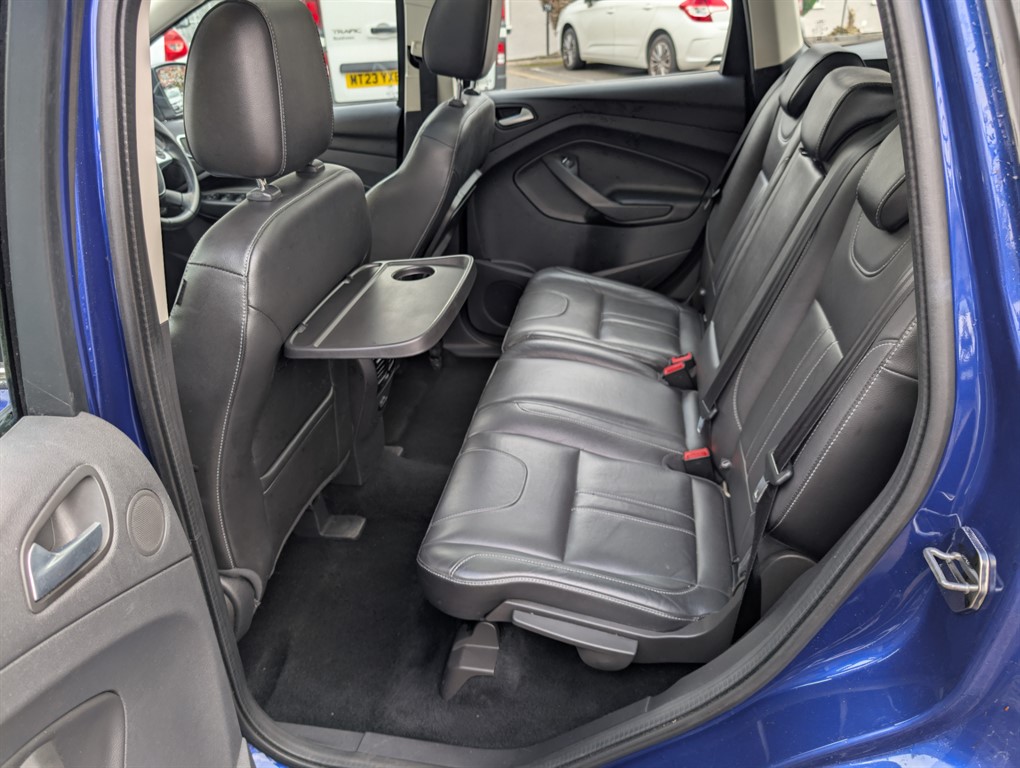 Used Ford Kuga 2015 for sale - 76241000: Photo 16