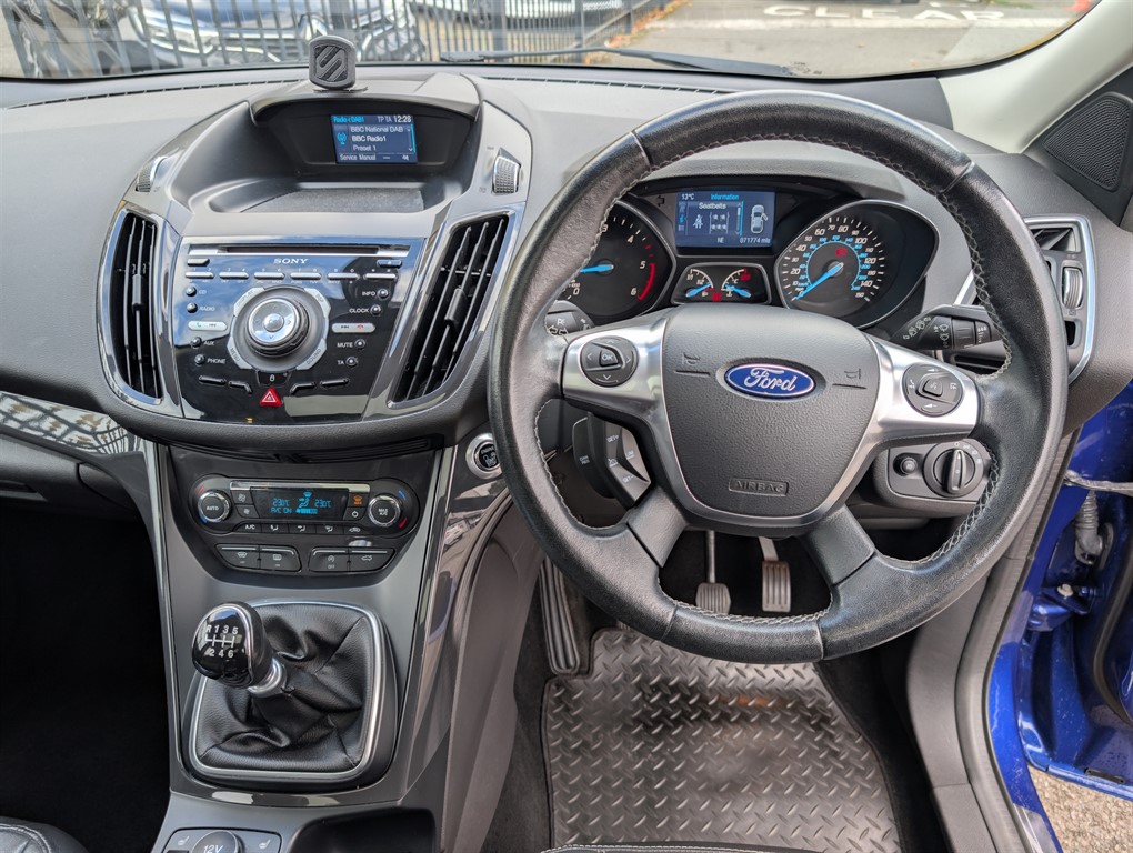 Used Ford Kuga 2015 for sale - 76241000: Photo 6