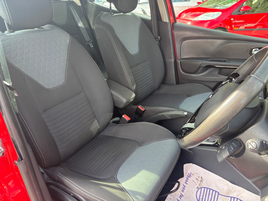 Used Renault Clio 2015 for sale - 76124896: Photo 10