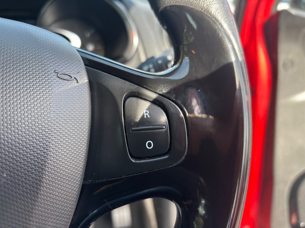 Used Renault Clio 2015 for sale - 76124896: Photo 14