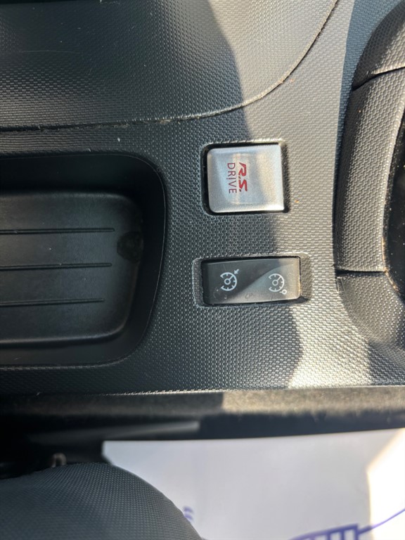 Used Renault Clio 2014 for sale - 76117214: Photo 16