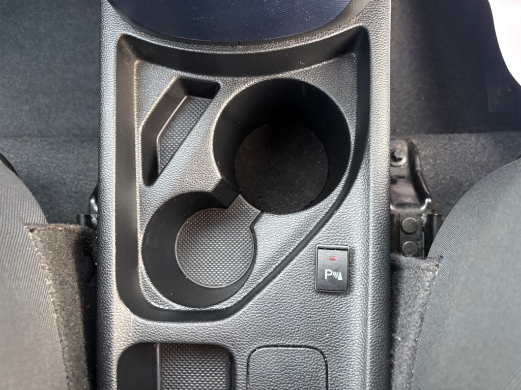 Used Hyundai i10 2014 for sale - 76390306: Photo 14