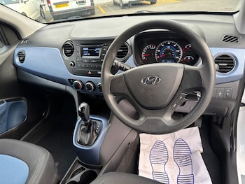 Used Hyundai i10 2014 for sale - 76390306: Photo