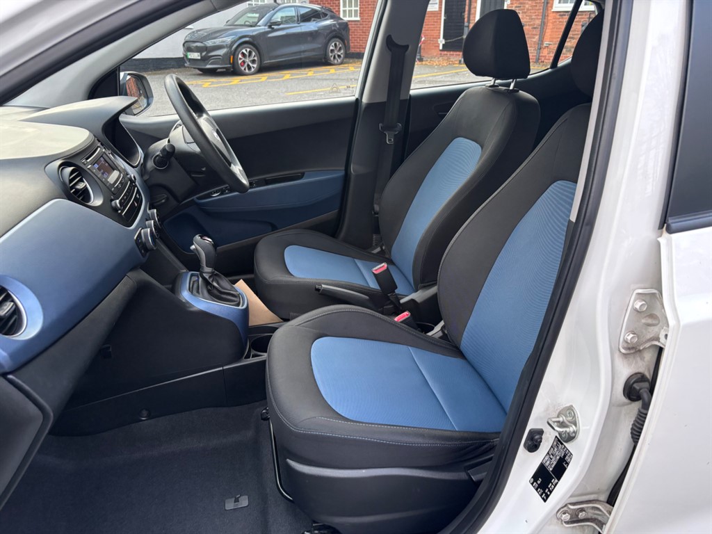 Used Hyundai i10 2014 for sale - 76390306: Photo 6