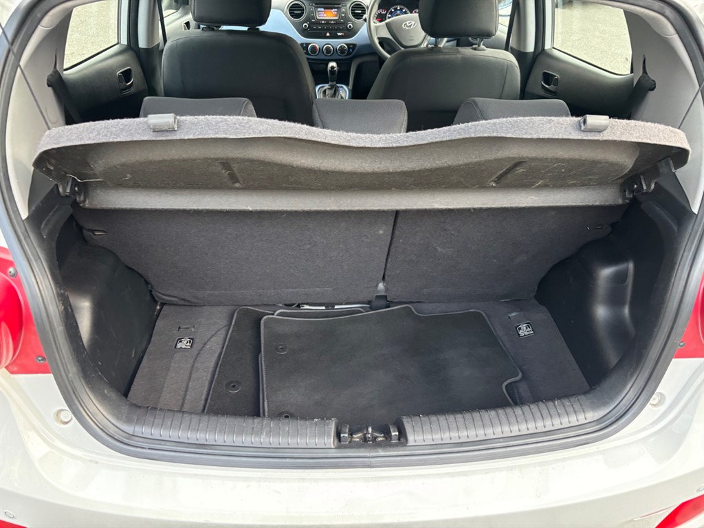 Used Hyundai i10 2014 for sale - 76390306: Photo 7