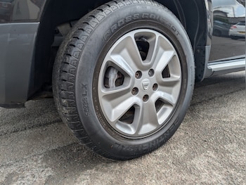 Used Dacia Duster 2016 for sale - 75572444: Photo