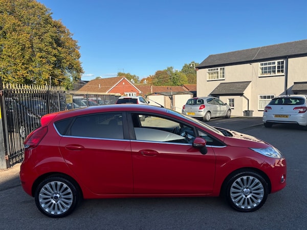 Used Ford Fiesta 2010 for sale - 76240995: Photo 10