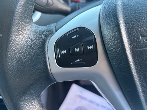 Used Ford Fiesta 2010 for sale - 76240995: Photo 14
