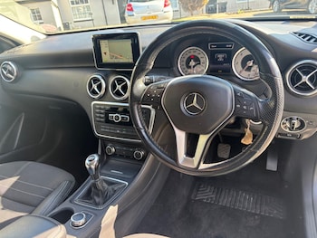 Used Mercedes-Benz A-Class 2014 for sale - 76037912: Photo