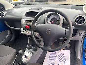 Used Peugeot 107 2011 for sale - 76229522: Photo 2