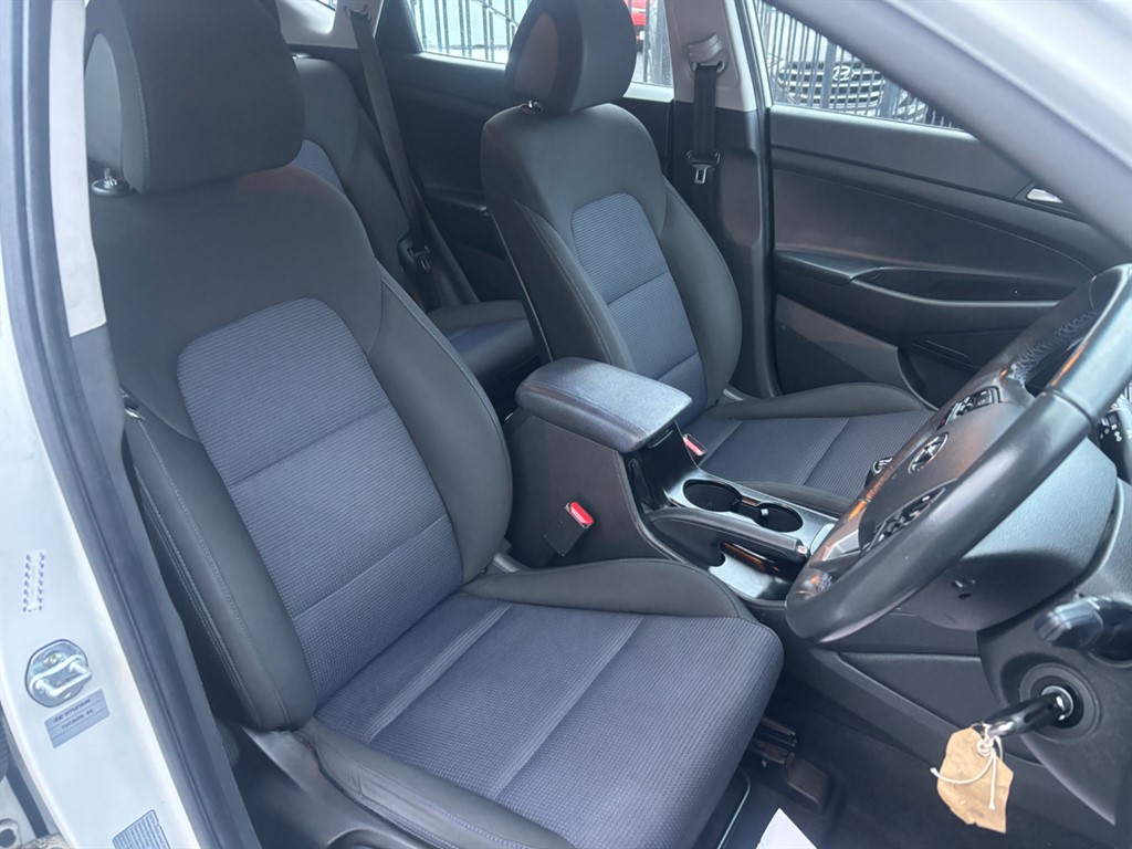 Used Hyundai TUCSON 2017 for sale - 76889064: Photo 17