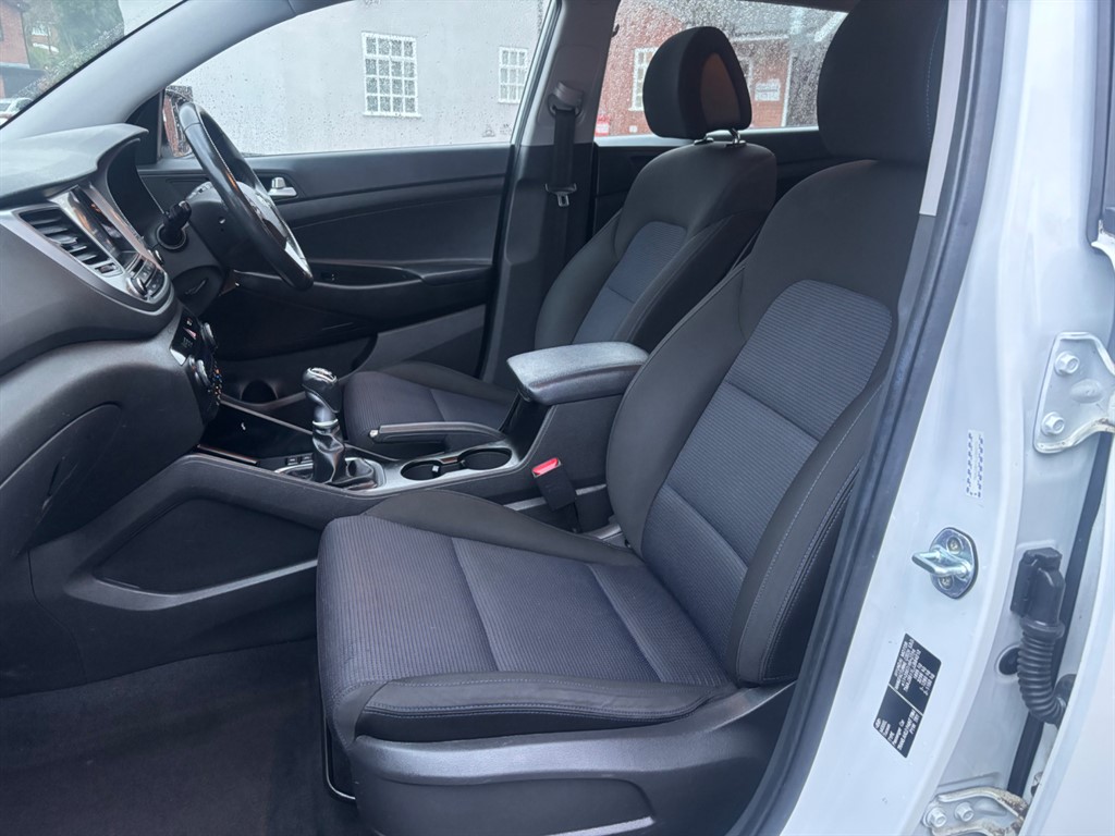 Used Hyundai TUCSON 2017 for sale - 76889064: Photo 19