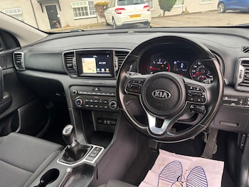 Used Kia Sportage 2017 for sale - 76112493: Photo 2