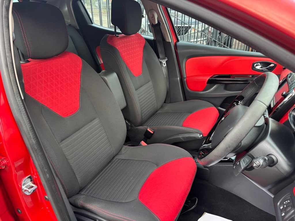 Used Renault Clio 2014 for sale - 76901739: Photo 18