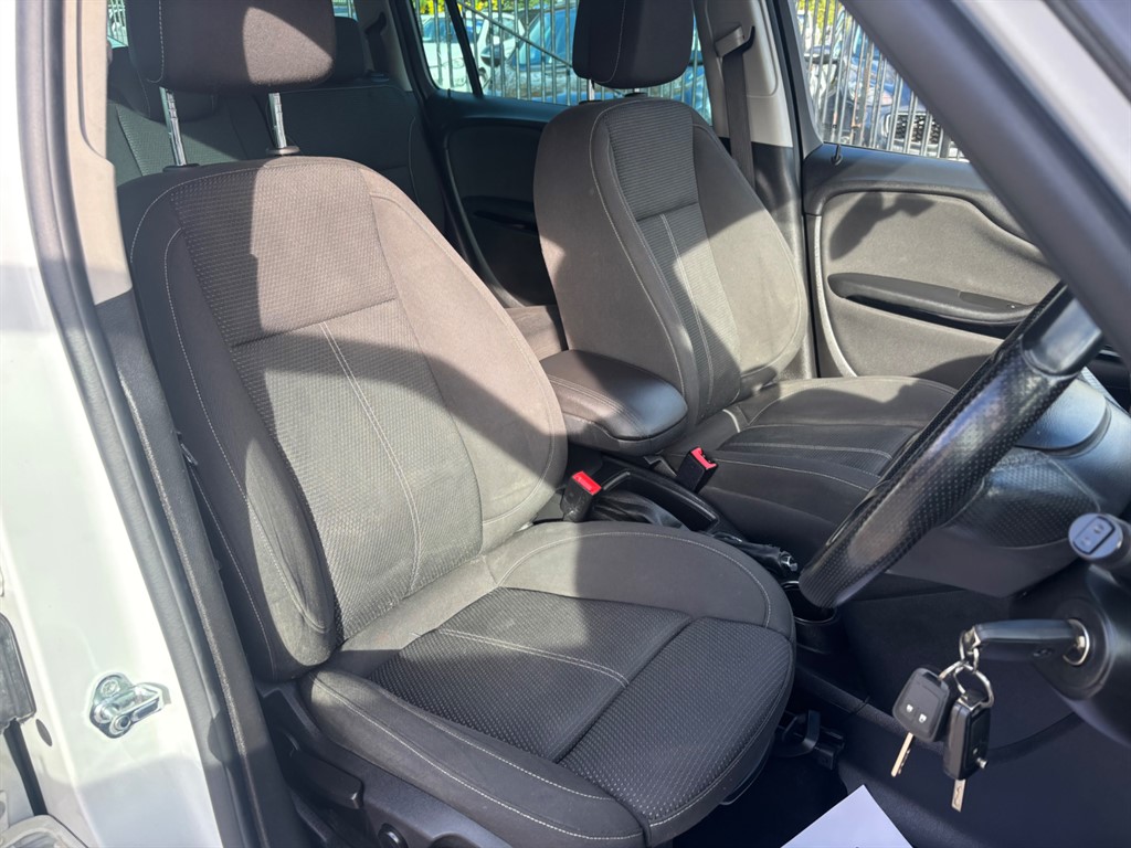 Used Vauxhall Zafira 2015 for sale - 76390314: Photo 13