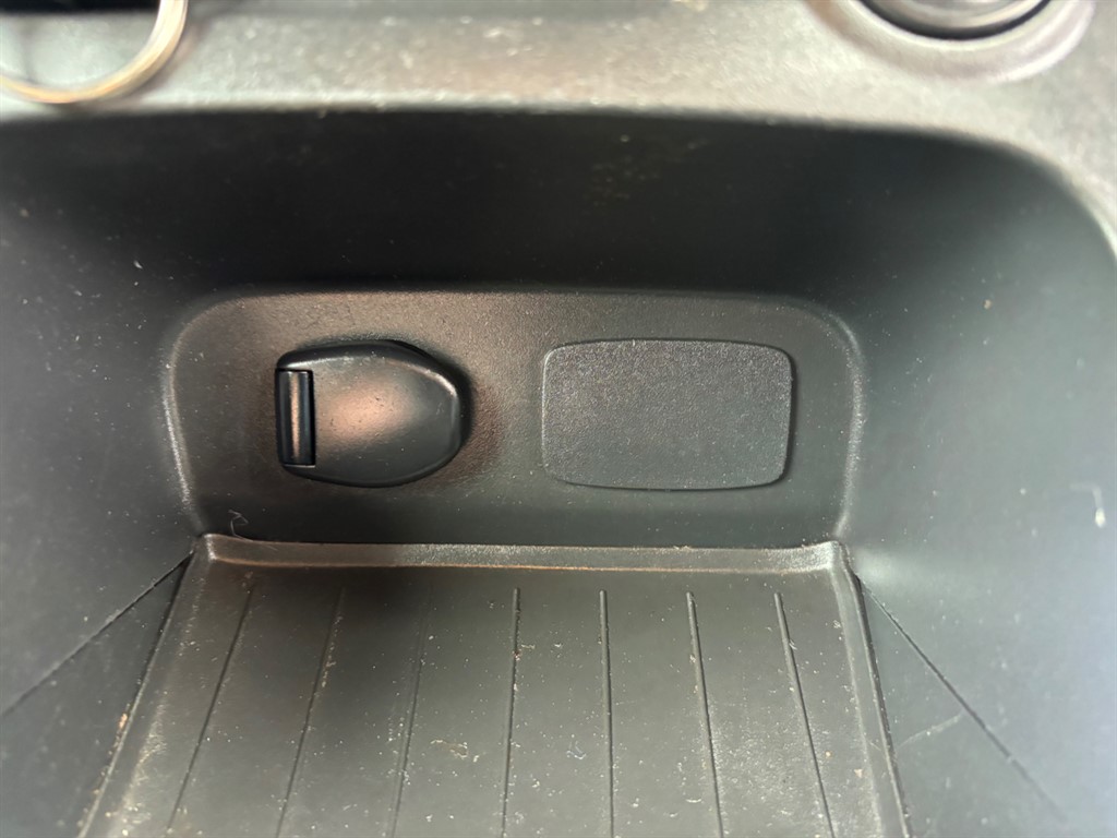 Used Renault Captur 2014 for sale - 76480032: Photo 9