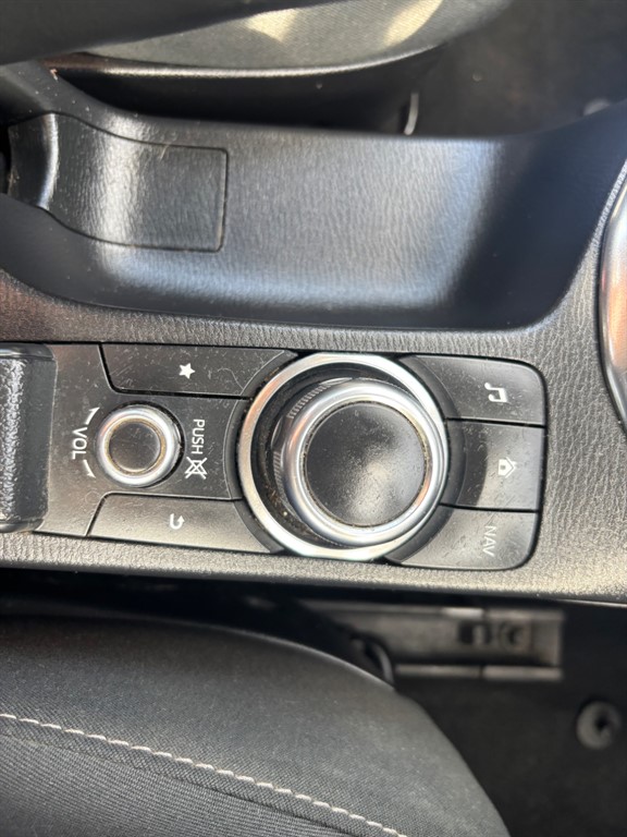 Used Mazda Mazda2 2017 for sale - 76015336: Photo 7