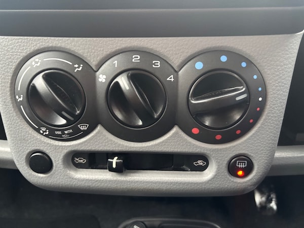 Used Suzuki Ignis 2005 for sale - 76161674: Photo 9