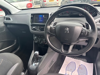 Used Peugeot 208 2014 for sale - 75571099: Photo