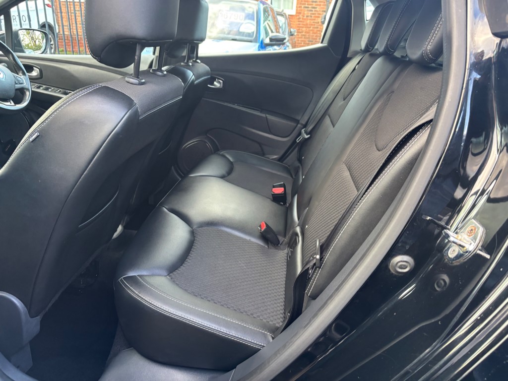 Used Renault Clio 2017 for sale - 76575303: Photo 15