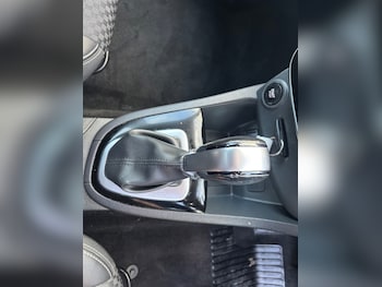 Used Renault Clio 2017 for sale - 76575303: Photo