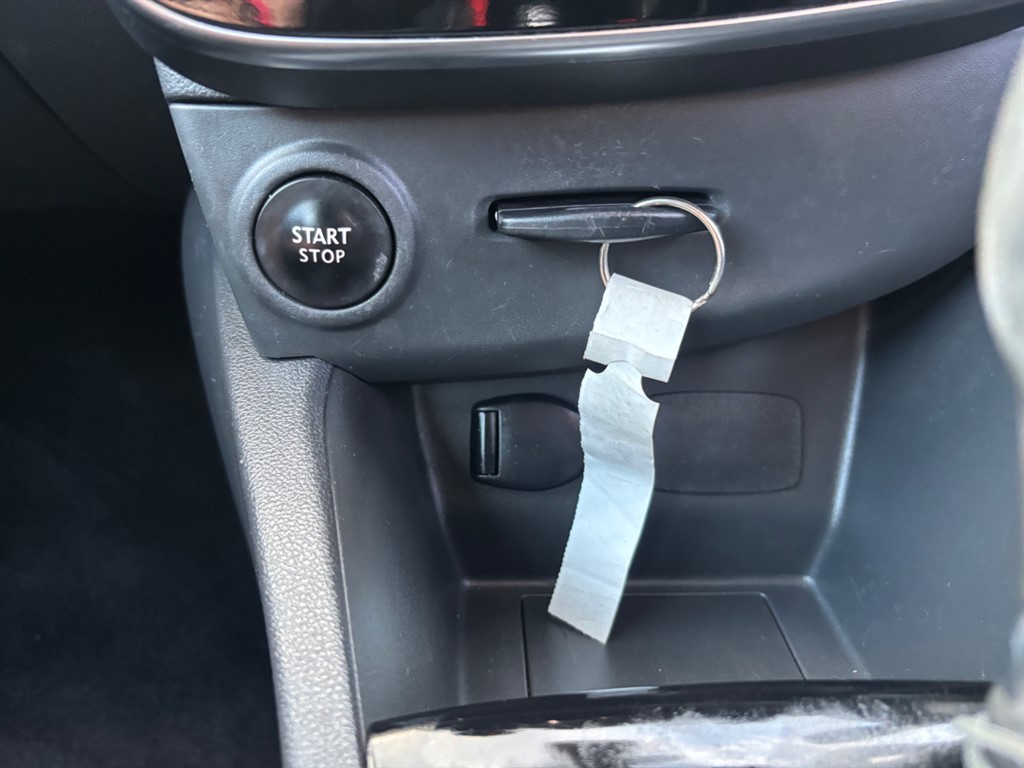 Used Renault Clio 2017 for sale - 76575303: Photo 9