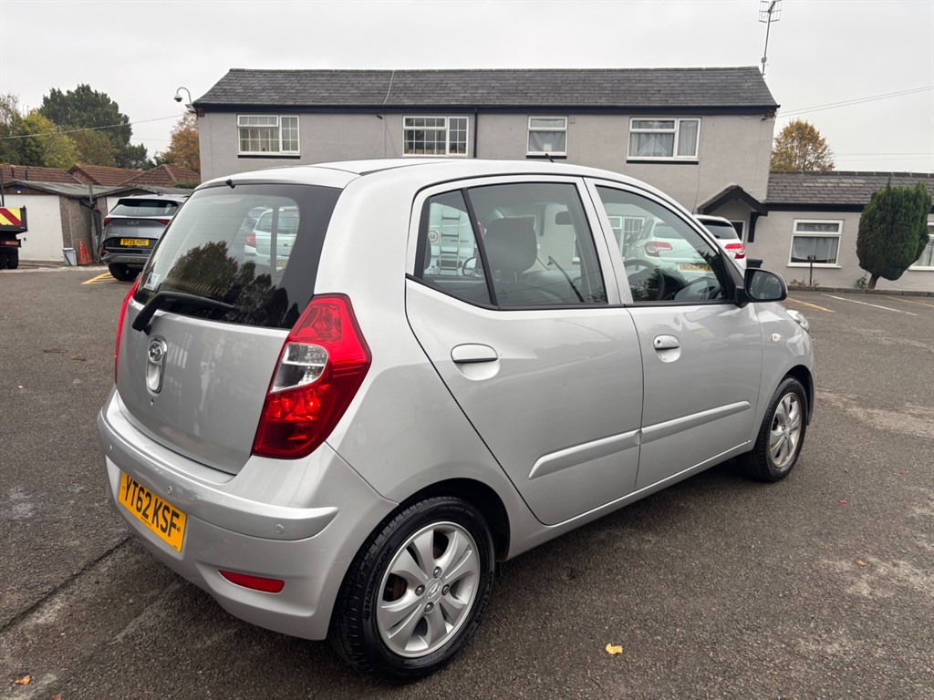Used Hyundai i10 2012 for sale - 76271757: Photo 18