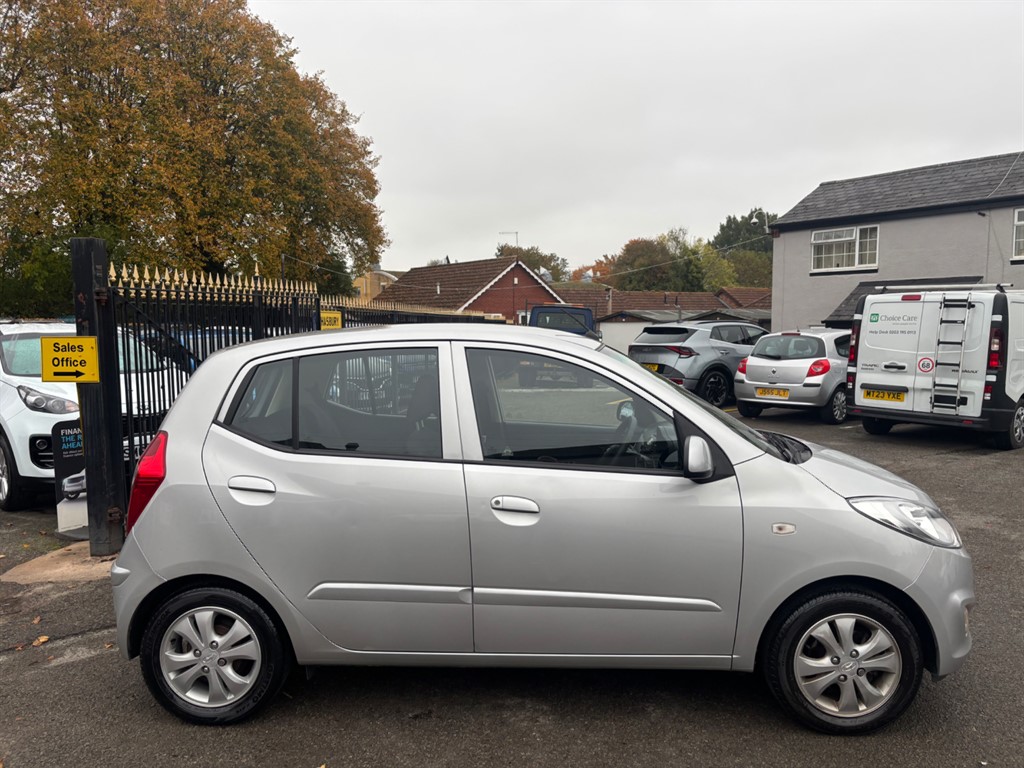 Used Hyundai i10 2012 for sale - 76271757: Photo 19