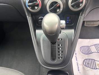 Used Hyundai i10 2012 for sale - 76271757: Photo