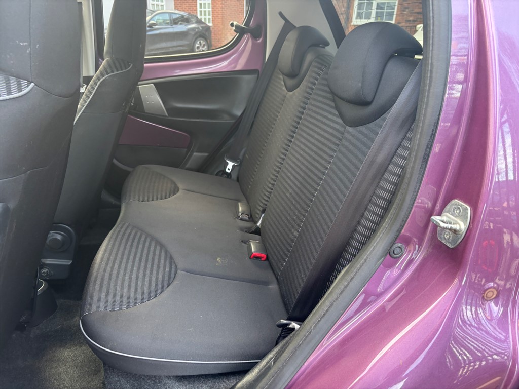 Used Peugeot 107 2013 for sale - 76568185: Photo 15