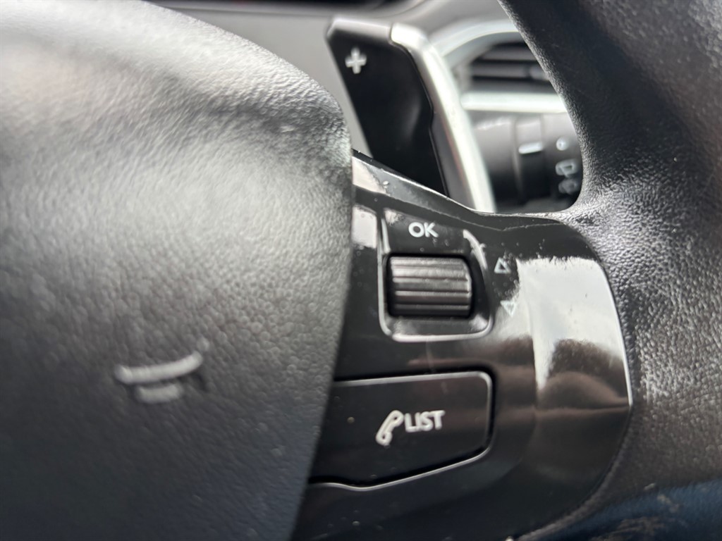 Used Peugeot 208 2013 for sale - 76466644: Photo 17