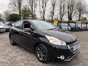 Used Peugeot 208 2013 for sale - 76466644: Photo