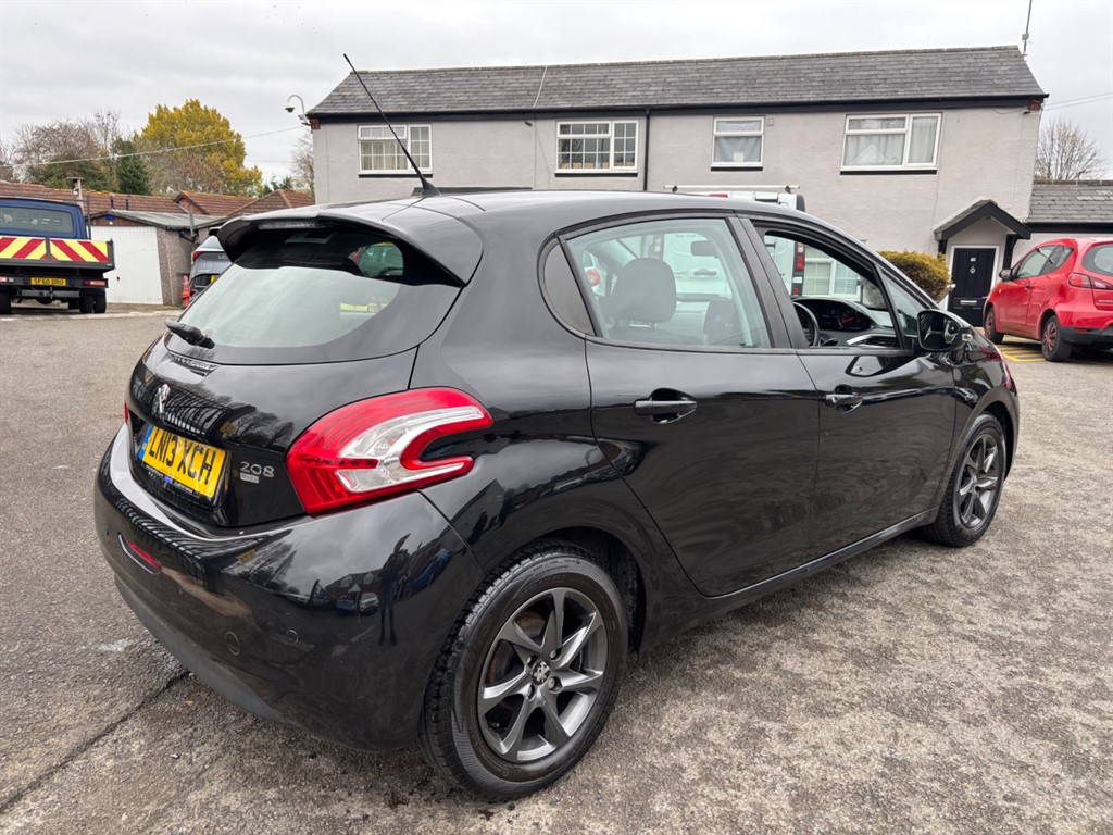 Used Peugeot 208 2013 for sale - 76466644: Photo 23