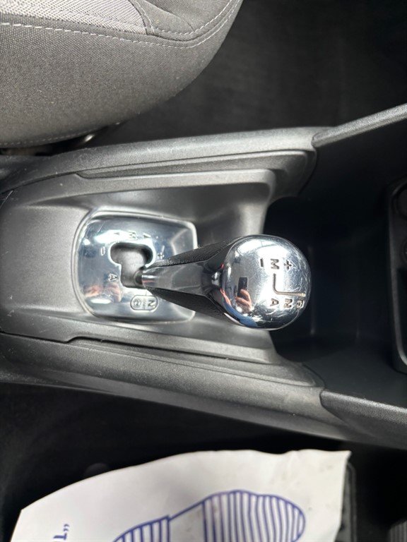 Used Peugeot 208 2013 for sale - 76466644: Photo 3