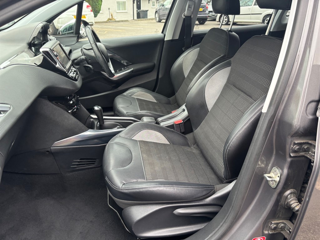 Used Peugeot 2008 2014 for sale - 76297764: Photo 11