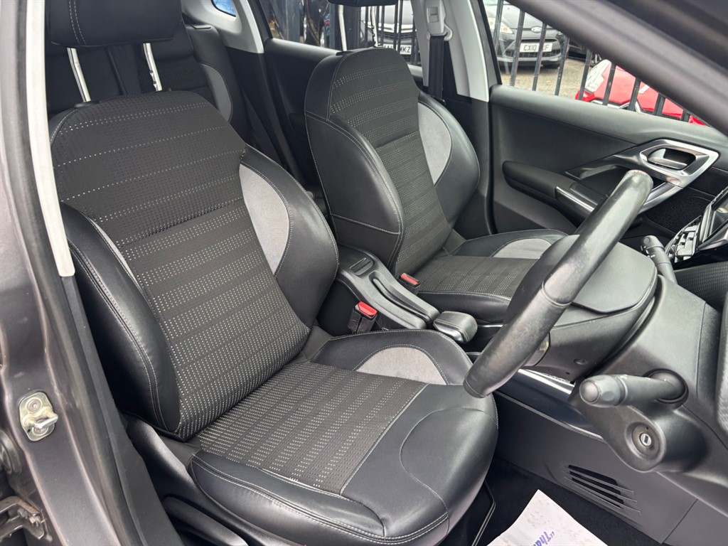 Used Peugeot 2008 2014 for sale - 76297764: Photo 14