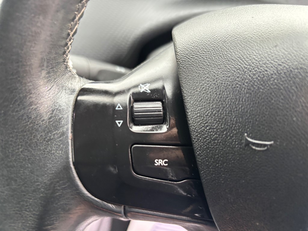 Used Peugeot 2008 2014 for sale - 76297764: Photo 20