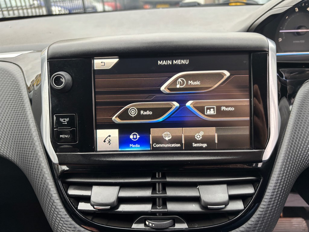 Used Peugeot 2008 2014 for sale - 76297764: Photo 5