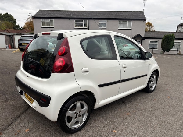 Used Peugeot 107 2013 for sale - 76311414: Photo 12
