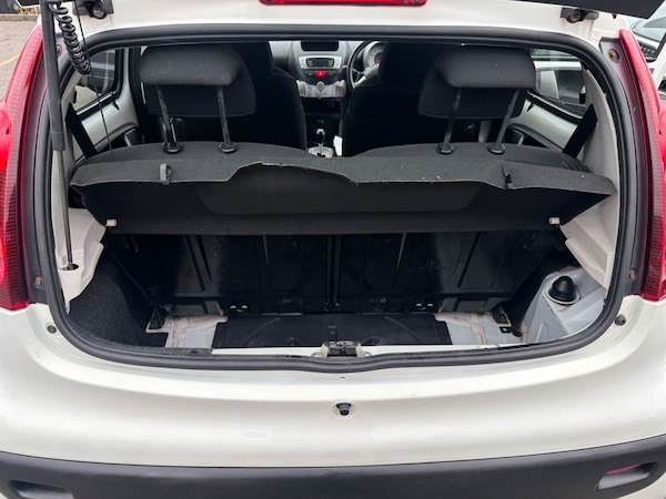 Used Peugeot 107 2013 for sale - 76311414: Photo 17