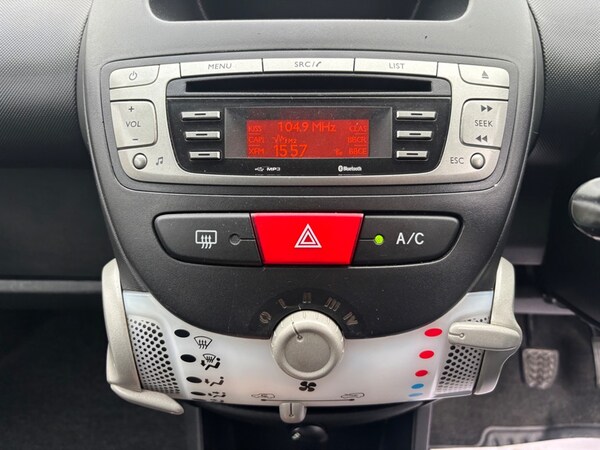Used Peugeot 107 2013 for sale - 76311414: Photo 8