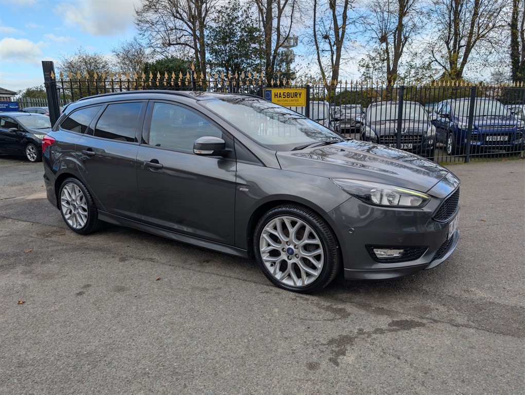 Used Ford Focus 2017 for sale - 76384704: Photo 1