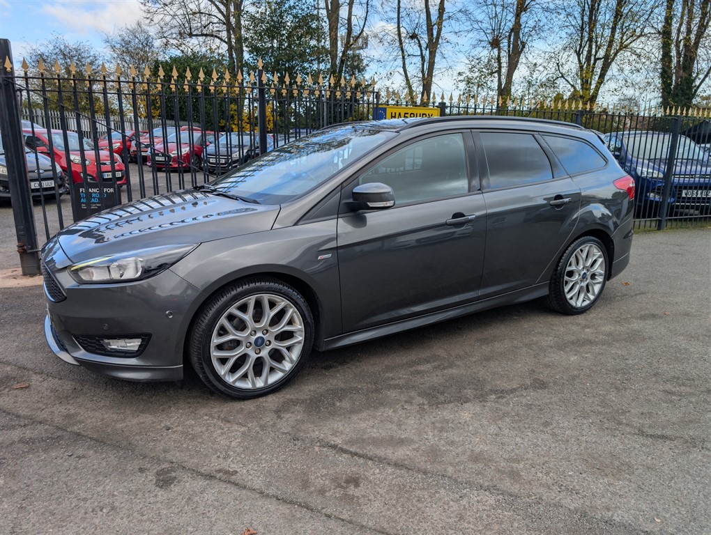 Used Ford Focus 2017 for sale - 76384704: Photo 9