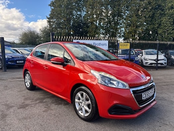 Used Peugeot 208 2015 for sale - 75710305: Photo