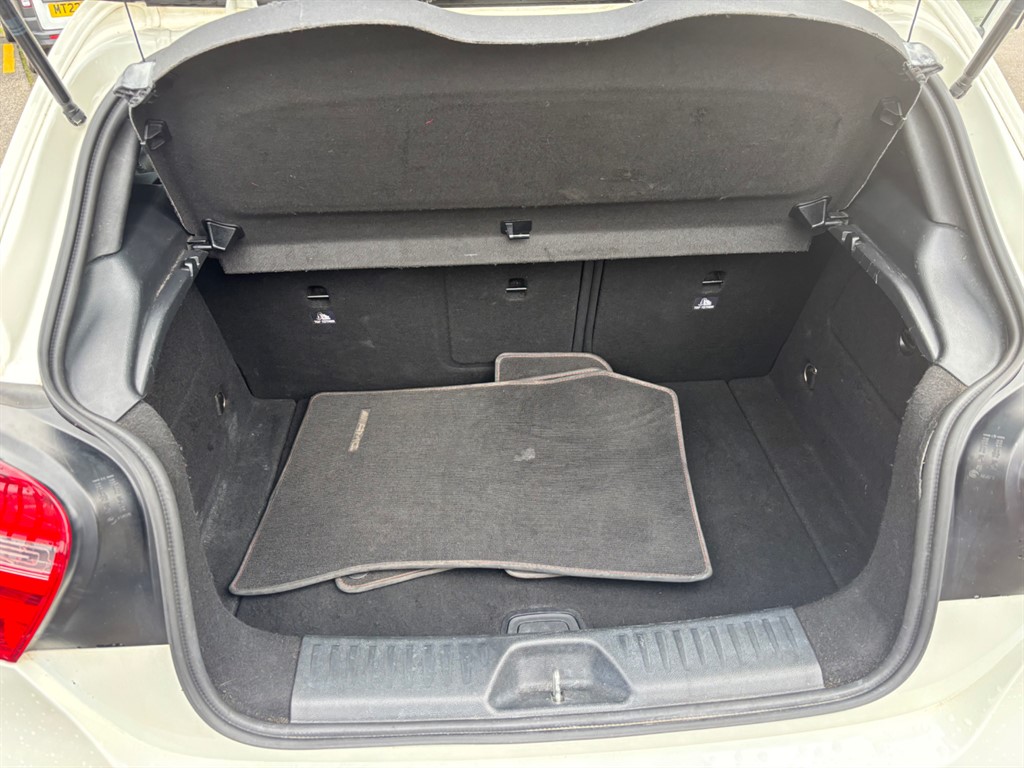 Used Mercedes-Benz A-Class 2015 for sale - 76580392: Photo 10