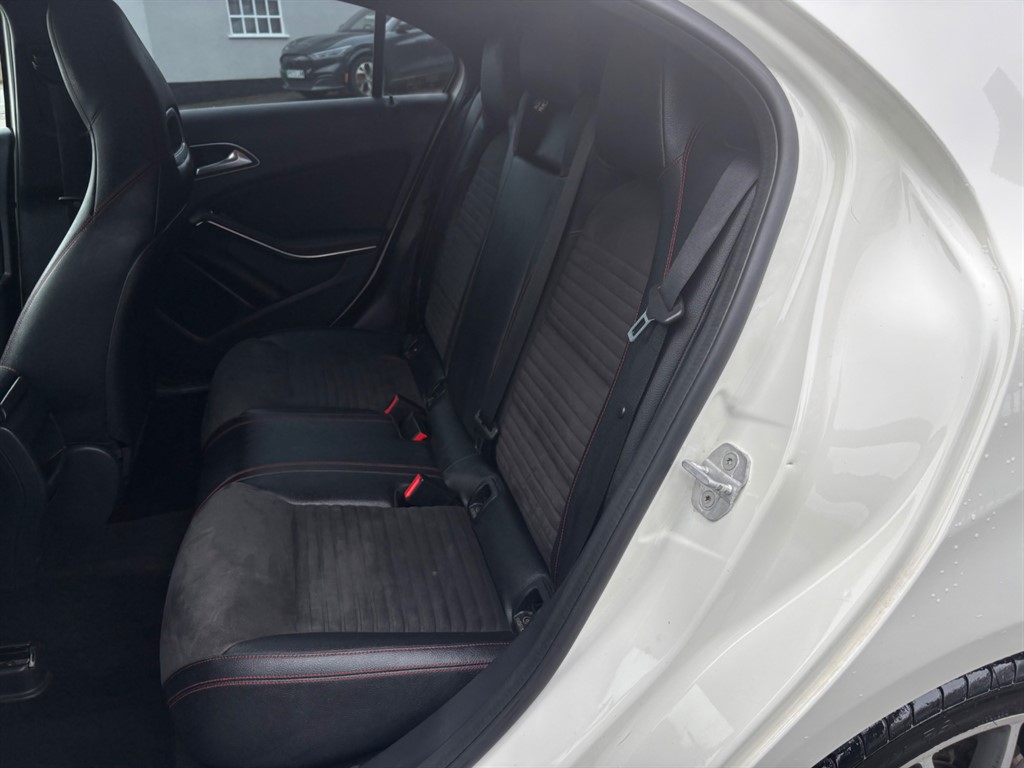 Used Mercedes-Benz A-Class 2015 for sale - 76580392: Photo 11