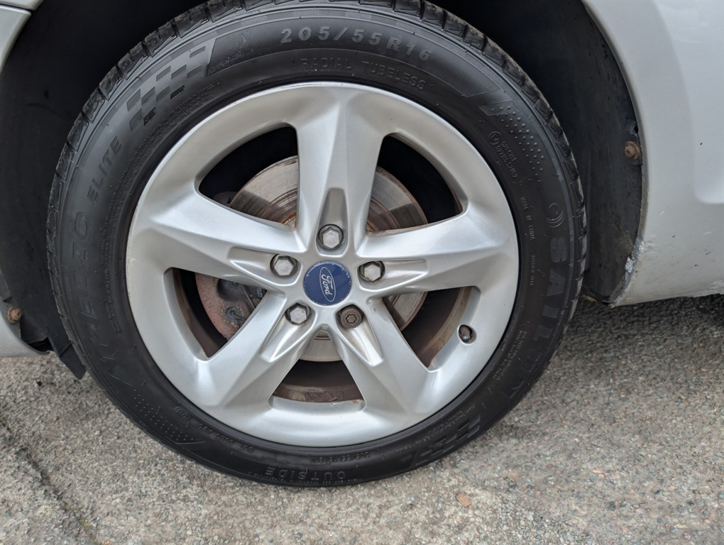 Used Ford Focus 2010 for sale - 76146324: Photo 11